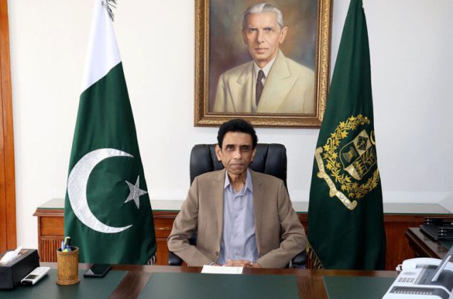 Govt committed to providing quality education, says Khalid Maqbool