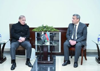 PM condoles with Azeri ambassador over loss of lives in airplane crash