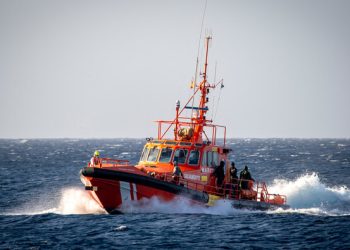 Boat carrying 80 passengers including Pakistanis capsizes near Moroccan port