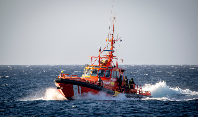 Boat carrying 80 passengers including Pakistanis capsizes near Moroccan port
