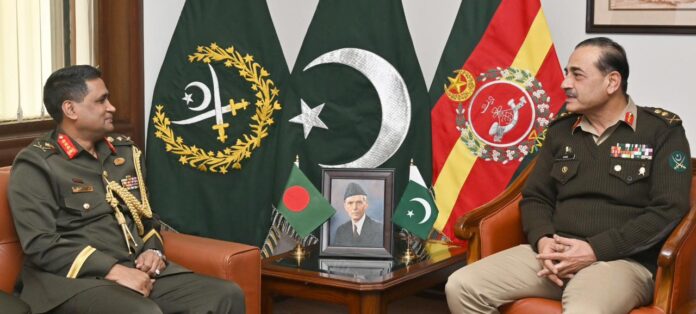 Bangladeshi PSO Kamr ul Hassan meets COAS Gen Asim Munir