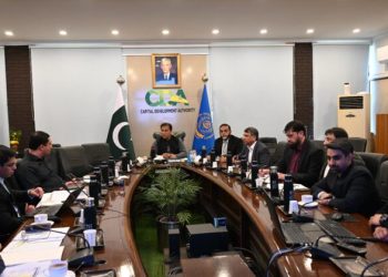 CDA Chairman outlines vision for Gandhara Citizen Club renovation