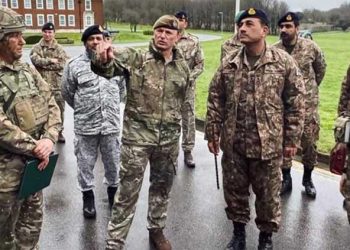 COAS visits Warminster, Larkhill Garrisons in UK