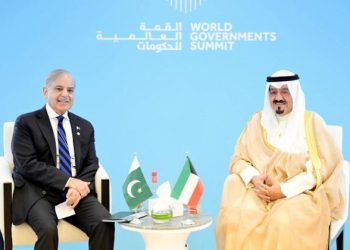 PM extends greetings to Kuwaiti leadership, people on National Day, Liberation Day