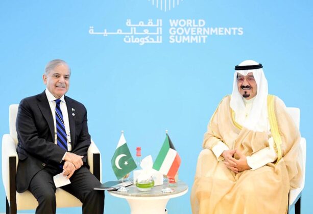 PM extends greetings to Kuwaiti leadership, people on National Day, Liberation Day