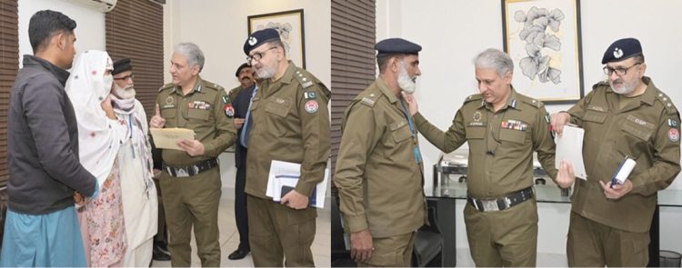 Central Police Office: IG Punjab Dr. Usman Anwar met with Police Employees and Their Families