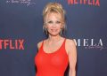 Pamela Anderson upsets fans as she appears in “terrible” state at SAG Awards