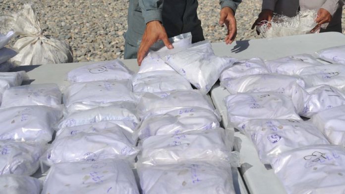 Islamabad Police nab 17 suspects, seize illegal arms & drugs