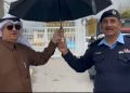 Saudi ambassador distributes umbrellas to security personnel amid rain in federal capital