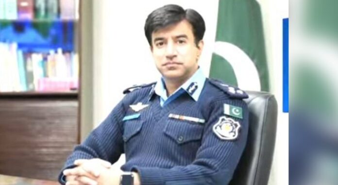 DIG Tariq holds open court to address public grievances