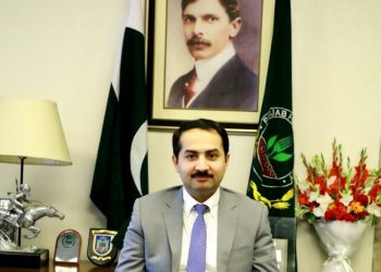 DC inspects cattle market, reviews Eid arrangements