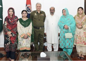 Assistant Director Kashif Madni visited Central Police Office with family, met with IG Punjab