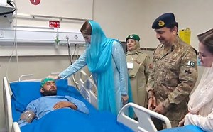 CM Maryam visits CMH to inquire after the Ghazis