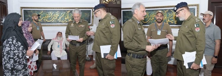 IG Punjab  met with Police employees and Their Families