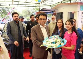 Summer Fiesta 2025 kicks off: Federal Minister for Education flags off event at ICG