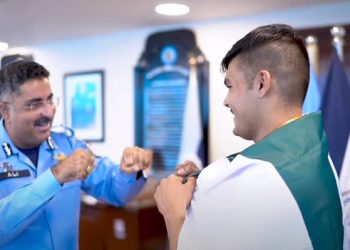 Islamabad Police’s proud boxer Ali Nawaz receives a warm welcome on his return home, invited to the office by the IG