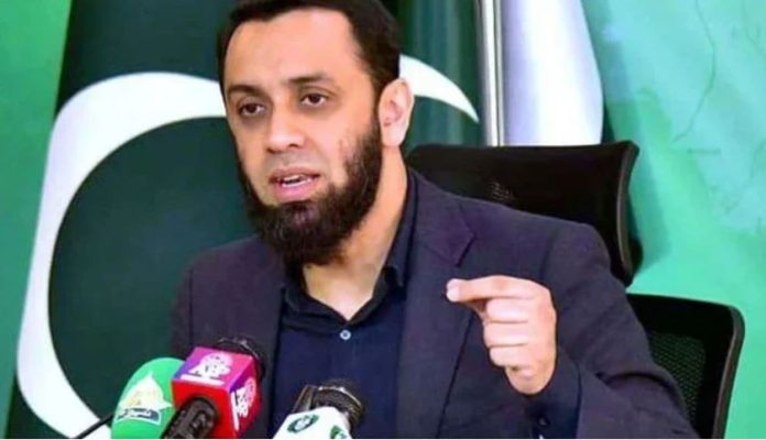 Protection of journalists’ rights & dignity foremost priority: Atta Tarar