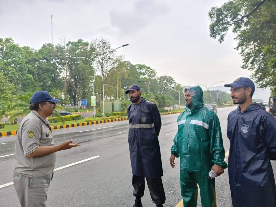 Heavy rains hit Capital, ICT Police deployed for public assistance