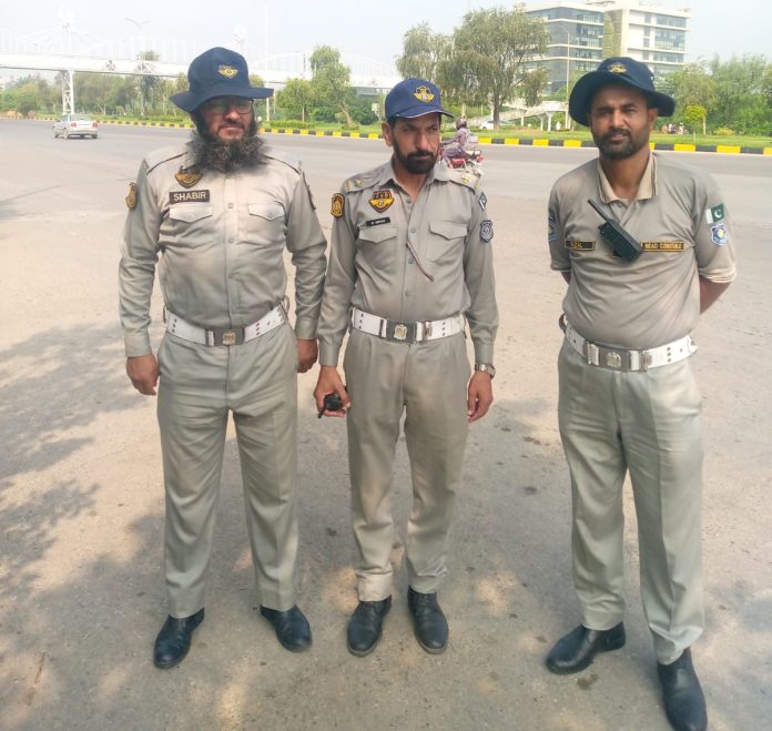 ITP deploys special teams to ease traffic flow around weekly bazaars