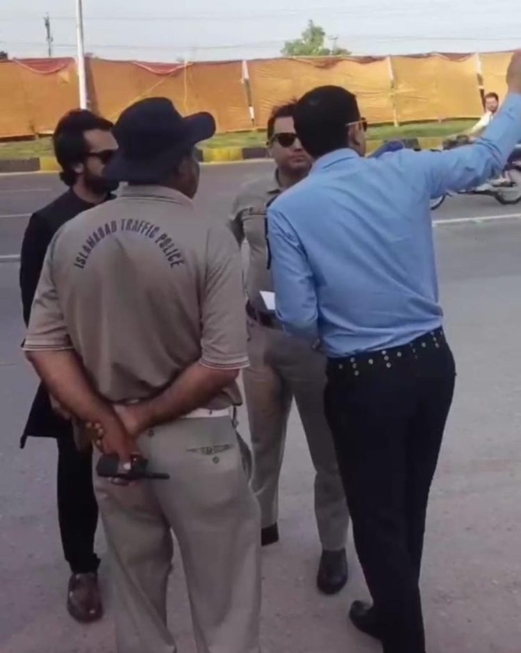 CTO Zeeshan reviews traffic plan during visit to Sain Boota Imambargah