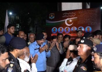 IG Rizvi, chamber representatives pay tribute to police martyrs at Melody Chowk