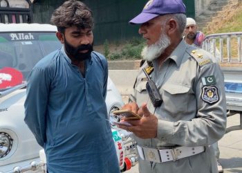 ITP fines over 11,600 motorists in Islamabad for traffic violations last week