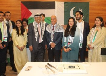 Maroof Int’l Hospital marks Independence Day