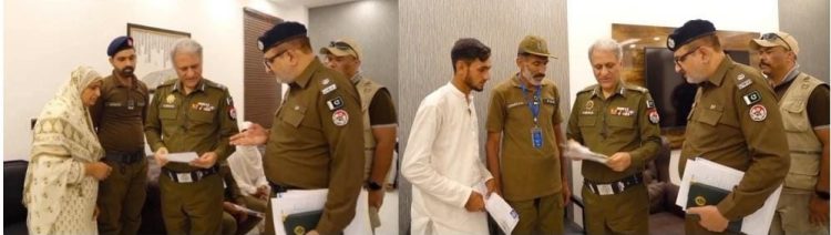 Central Police Office: IG Punjab Dr. Usman Anwar met with Police Employees and Their Families.