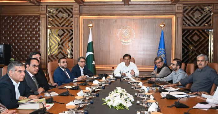 Islamabad to get two-bin, three-bin waste collection system