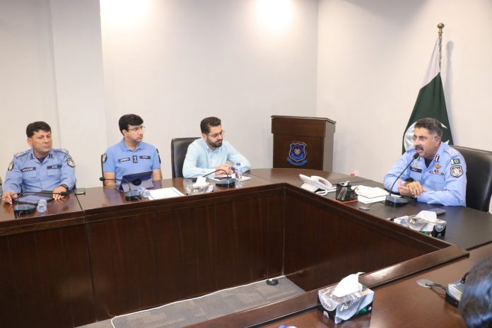 IG Rizvi reviews law & order, directs officers to improve patrolling, service delivery