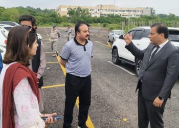 CDA opens new parking facility at Pak Secretariat to ease congestion