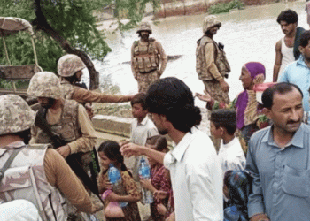 Pak Army relief operations continue in flood-affected areas