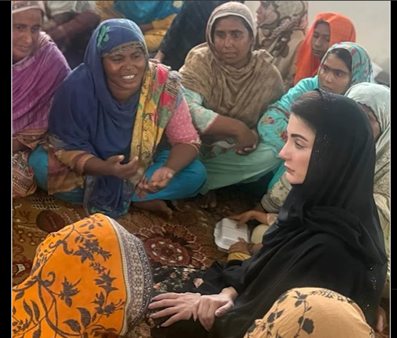CM visits flood relief camp in Kasur, meets women, children