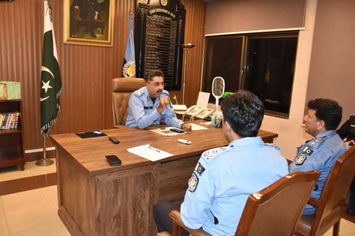 IGP Rizvi chairs key meeting to review police administrative affairs