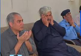 Interior Minister visits late SP Adeel Akbar’s residence in Kamonki, offers condolences to bereaved family