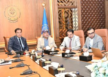 CDA chief vows action against smog, environmental hazards in Islamabad