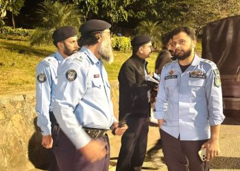SSP Operations inspects security during visit to Faizabad checkpoint