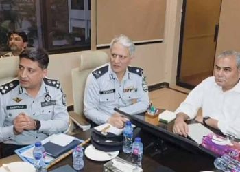 Naqvi orders crackdown on corruption in govt departments