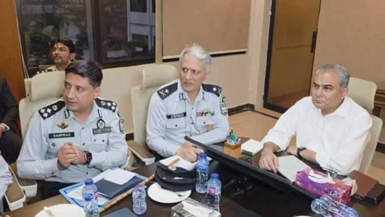 Naqvi orders crackdown on corruption in govt departments