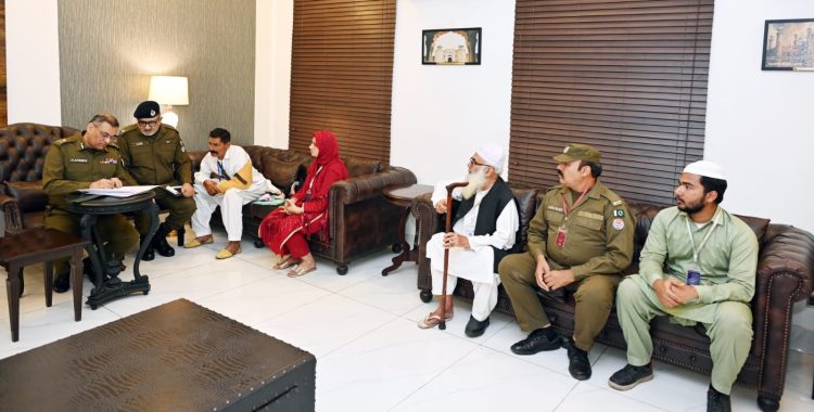 IG Punjab listens to issues of police employees and their families, issued orders for immediate relief.