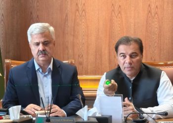 Interior secretary reviews security, road projects in capital