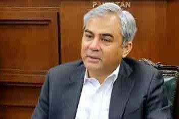 Interior Minister praises police for foiling suicide attack in Bannu, condemns targeting of civilians